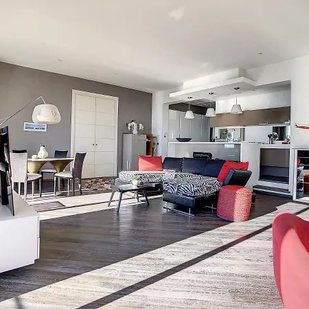 Appartement Un Palais au prix d'un 3 étoiles à Cannes Extérieur photo