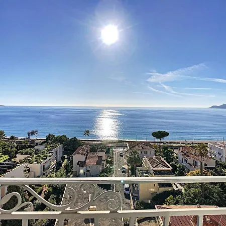 Appartement Un Palais au prix d'un 3 étoiles à Cannes Extérieur photo