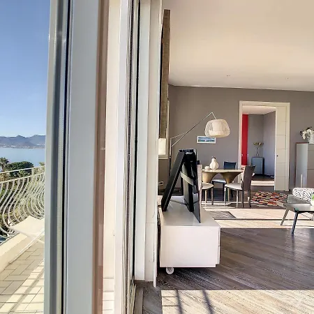 Appartement Un Palais au prix d'un 3 étoiles à Cannes Extérieur photo