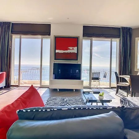 Appartement Un Palais au prix d'un 3 étoiles à Cannes Extérieur photo